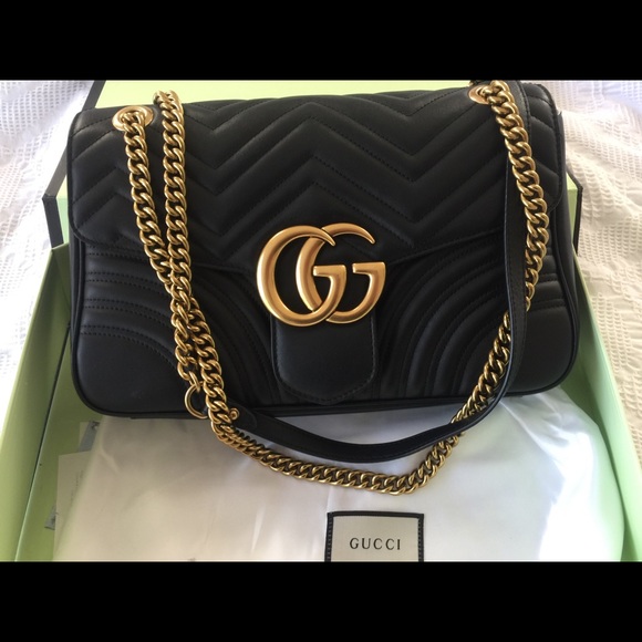 Gucci Handbags - Gucci gg Marmont purse